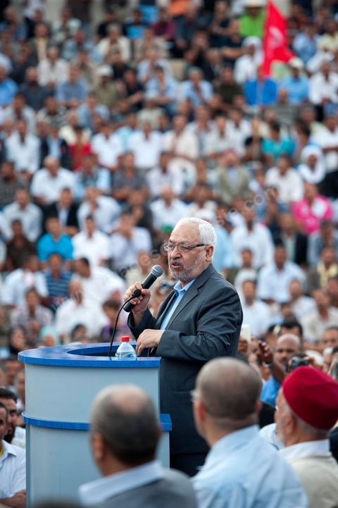 1er octobre 2011 à Sidi Bouzid : Discours de Rached Ghannouchi Président du Parti au Grand meeting du parti Ennahdha pour le premier jour du lancement de la campagne électoralre pour l'élection de l'assemblée constituante le 23 octobre. le parti Ennahdha à tendenace islamique a choisi pour son premier meeting de campagne la ville symbolique de la révolution Sidi Bouzid avec la présence de Rached Ghannouchi Leader du parti, des Membres du Bureau Executif du Parti et de certains candidats des listes des différentes régions du pays.