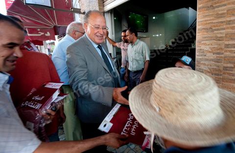 Mustapha Ben Jaafar en campagne à Grombalia au Cap Bon pour la liste Nabeul de Ettakatol, rencontres avec les citoyens