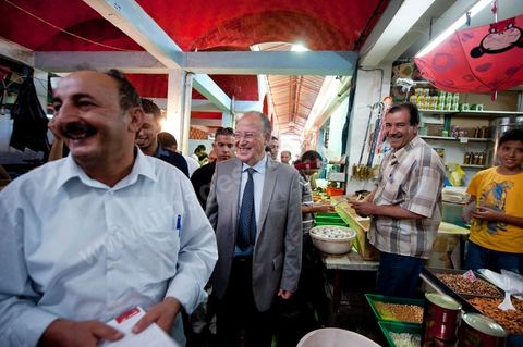 Mustapha Ben Jaafar en campagne à Grombalia au Cap Bon pour la liste Nabeul de Ettakatol, rencontres avec les citoyens