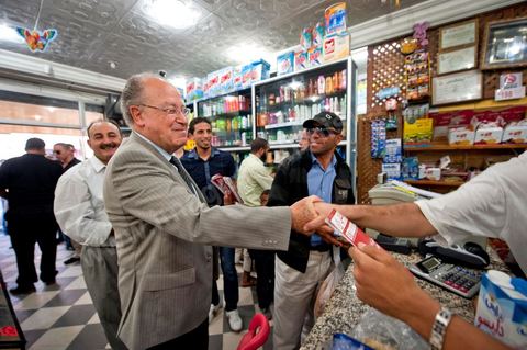 Mustapha Ben Jaafar en campagne à Grombalia au Cap Bon pour la liste Nabeul de Ettakatol, rencontres avec les citoyens