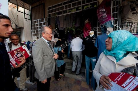 Mustapha Ben Jaafar en campagne à Grombalia au Cap Bon pour la liste Nabeul de Ettakatol, rencontres avec les citoyens