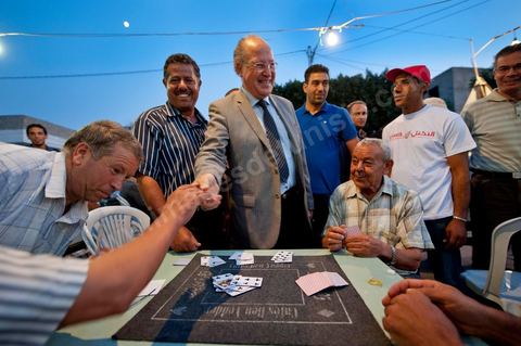 Mustapha Ben Jaafar en campagne à Menzel Bouzelfa au Cap Bon pour la liste Nabeul de Ettakatol, rencontres avec les citoyens