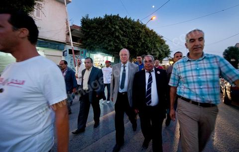 Mustapha Ben Jaafar en campagne à Menzel Bouzelfa au Cap Bon pour la liste Nabeul de Ettakatol, rencontres avec les citoyens