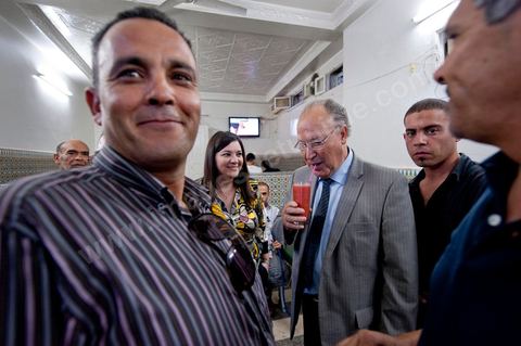 Mustapha Ben Jaafar en campagne à Menzel Bouzelfa au Cap Bon pour la liste Nabeul de Ettakatol, rencontres avec les citoyens