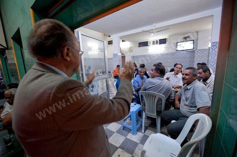 Mustapha Ben Jaafar en campagne à Menzel Bouzelfa au Cap Bon pour la liste Nabeul de Ettakatol, rencontres avec les citoyens