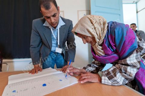 Bureau de vote à Mutoul sur la route entre Le Kef et Jendouba