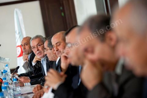 14 novembre : conférence de presse de l'ISIE pour l'annonce définitive des résultats de l'élection pour l'assemblée constituante, sous la présidence de Kamel Jendoubi et la présence des membres de l'ISIE.
