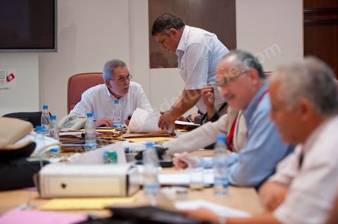 27 octobre : réunion avec Kamel Jendoubi, président de l'ISIE, et des memebres de l'ISIE pour les dernières délibérations des résultats des élections à quelques minutes de la décision de remise des résultats des élections et de l'annulation de plusieurs listes.