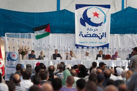 8 octobre : meeting de quartier de Ennahdha au gymnase de Megrine durant la première semaine de la campagne électorale pour l'assemblée constituante. Présentation de la liste de Ben Arous. 
