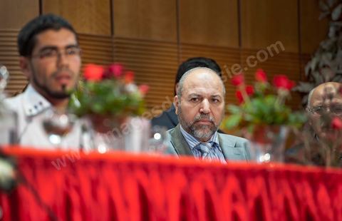 28 octobre : Walid Bennani à la conférence de presse du parti Ennahdha au lendemain des résultats officiels des élections pour la constituante remportée avec 41,5 % des voix pour Ennahdha.