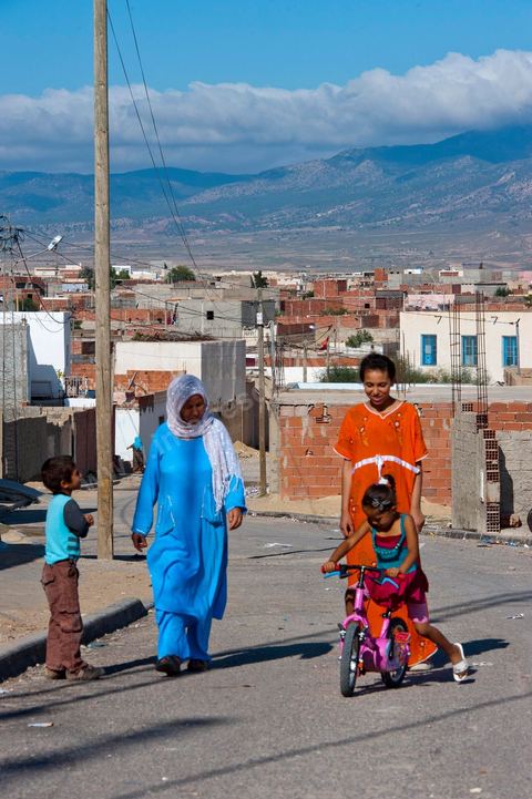 26 septembre 2011 : au coeur des quartiers populaires de la Cité Ezzouhour quartier de la révolution tunisienne à Kasserine