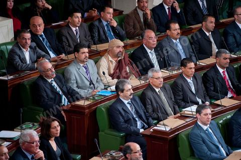 22 novembre 2011 : Première réunion de l'assemblée constituante élue le 23 octobre avce en 1ère séance la présence des 217 députés élus, les membres du gouvernement de Beji CaÎd Essebsi sortant et le Président la République sortant M. Foued Mbazaa. 