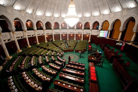 22 novembre 2011 : Première réunion de l'assemblée constituante élue le 23 octobre avce en 1ère séance la présence des 217 députés élus, les membres du gouvernement de Beji CaÎd Essebsi sortant et le Président la République sortant M. Foued Mbazaa. 