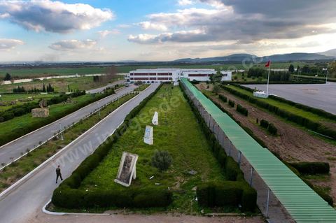 Académie militaire de l'aréme de terre à Fondouk Djedid. 