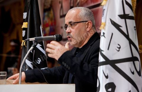 5 février 2011 : à Hammam Ghezaz près de Kelibia, meeting du parti non autorisé Hizb ut-Tahrir avec Ridha Belhadj, porte parole du parti. Toujours dans l’illégalité, Hizb ut-Tahrir, dont le visa a été refusé, persiste et signe en organisant un meeting avec un thème pour le moins osé « La laïcité, guerre contre l’Islam et les musulmans ».