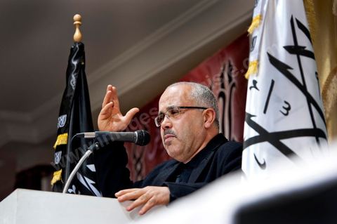5 février 2011 : à Hammam Ghezaz près de Kelibia, meeting du parti non autorisé Hizb ut-Tahrir avec Ridha Belhadj, porte parole du parti. Toujours dans l’illégalité, Hizb ut-Tahrir, dont le visa a été refusé, persiste et signe en organisant un meeting avec un thème pour le moins osé « La laïcité, guerre contre l’Islam et les musulmans ».