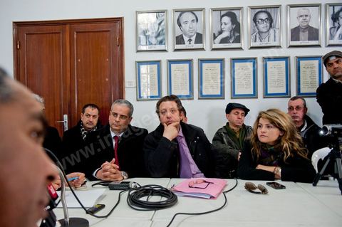 20 février : Conférence de presse au syndicat national des journalistes tunisiens avec le cabinet d'avocats qui défend le journaliste Nasreddine Ben Saïda, directeur du journal Attounisia, mis en prison il y a une semaine pour la publication d'une image d'une femme dénudée. Lors de cette conférence de presse le groupe d'avocats ont souligné que Nasreddine Ben Saida a entamé depuis samedi une grève de la faim dans sa cellule de la prison de Mornaguia. Maitre Khaled Krichi a souligné pour sa part que le maintien en prison de son client a été fait sur ordre de l'instruction publique et non suite à une plainte. De ce fait cette affaire est d'ordre politique et non pas juridique.