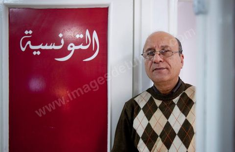 21 février 2011 : Habib Guizani, Redacteur en chef du journal Attounisia qui a été arrété pendant 24h. Au coeur de la rédaction du jeune quotidien Attounisia une semaine après l'arrestation de du Directeur du journal, du Redcateur en Chef et d'un journaliste du journal arabe Attounisia suite à la publication d'une photo de femme dénudée en couverture, le Directeur du journal, Nasreddine Ben Saïda, est toujours en prison et fait depuis 4 jours une grève d ela faim.