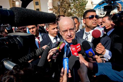 24 février : conférence internationale des amis du peuple syrien à Tunis avec 60 MAE. arrivée de Alain Juppé