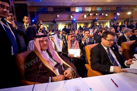 24 février : conférence internationale des amis du peuple syrien à Tunis avec 60 MAE. Arabue Saoudide