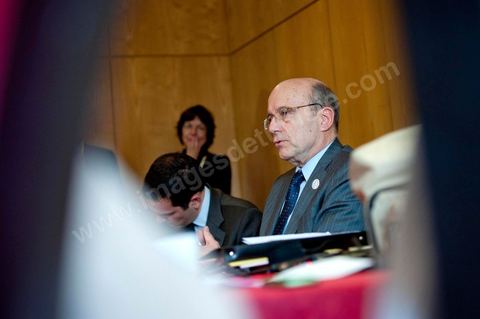 24 février : conférence internationale des amis du peuple syrien à Tunis avec 60 MAE. conférence presse de Alain Juppé