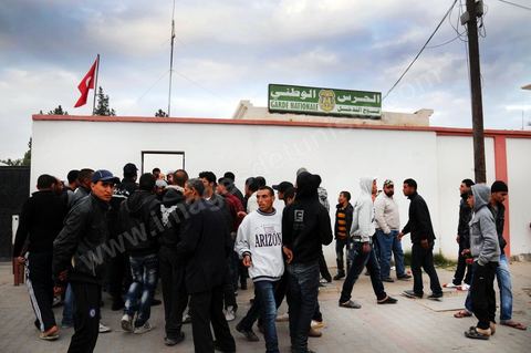27 mars blocage de route à Gafsa pour les problèmes d'emplois à la CPG