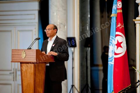 3 mai, allocution du Président Marzouki au palais présidentiel de Carthage, cérémonie offcielle de remise du prix mondial UNESCO/Guillermo Cano de la liberté de la presse 2012 à EYNULLA FATULLAYEV. prix remis par la Directrice générale de l'UNESCO Mme Irina Bokova, en présence de M. Moncef Marzouki président de la Tunisie.