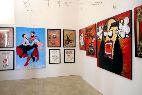 10 juin : Au printemps des Arts Fair Tunis le lmendemain matin du dernier jour. L'exposition polémique qui a lancé un grand mouvement de protestations au dernier jour accusant ces artistes de porter atteint au sacré. La nuit des affrontements ont eu lieu entre la police et des dizaines de salafistes qui ont tenté de s'introduire dans le Palais Abdellia qui accueilli cette expo d'art dans le but de détruire les ouevres qui portaient atteintes au sacré. Cette polémique engagera les premiers affrontements entre l'état et les salafistes depuis deux jours obligeant le gouvernement à établir un nouveau couvre feu