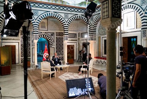 23 juin : au Premier Ministère, interview de Hamadi Jebali, Premier Ministre tunisien, pour TV5 émission "Internationale" en partenariat avec Le Monde et RFI