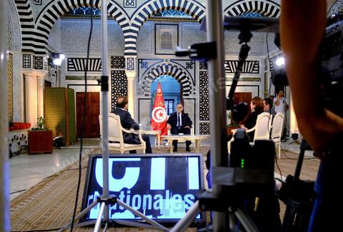 23 juin : au Premier Ministère, interview de Hamadi Jebali, Premier Ministre tunisien, pour TV5 émission "Internationale" en partenariat avec Le Monde et RFI