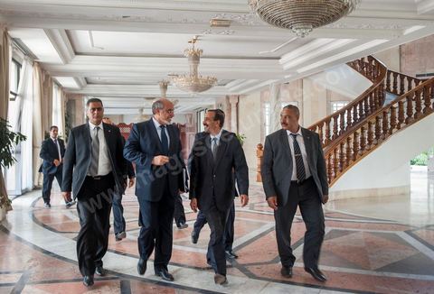 29 juin : Arrivée de Hamadi Jebali à l'assemblée pourséance plénière à l'Assemblée Nationale Constituante avec la présence de Hamadi Jebali, chef du gouvernement, et un grand nombre de ministres. Cette séance plénière a été convoqué pour entendre le gouvernement sur l'affaire de l'extradition de ex-premier ministre libyen Baghdadi Mahmoudi. 