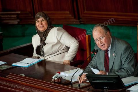 29 juin : Mustapha Ben Jaafar (Ettakatol), président de l'ANC et Meherzia Laabidi (Ennahdha), première vice-présidente à la séance plénière à l'Assemblée Nationale Constituante avec la présence de Hamadi Jebali, chef du gouvernement, et un grand nombre de ministres. Cette séance plénière a été convoqué pour entendre le gouvernement sur l'affaire de l'extradition de ex-premier ministre libyen Baghdadi Mahmoudi. 