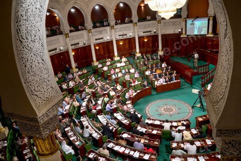 29 juin : l'hémicylce de l'ANC a fait le plein ce vendredi pour la séance plénière à l'Assemblée Nationale Constituante avec la présence de Hamadi Jebali, chef du gouvernement, et un grand nombre de ministres. Cette séance plénière a été convoqué pour entendre le gouvernement sur l'affaire de l'extradition de ex-premier ministre libyen Baghdadi Mahmoudi. 
