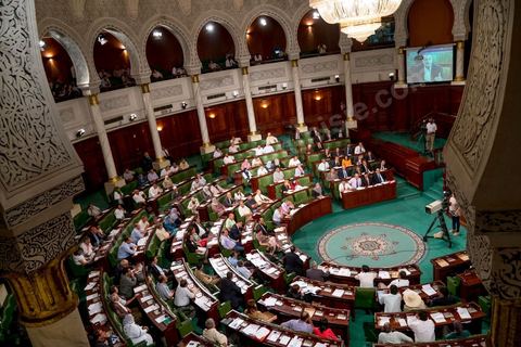 29 juin : l'hémicylce de l'ANC a fait le plein ce vendredi pour la séance plénière à l'Assemblée Nationale Constituante avec la présence de Hamadi Jebali, chef du gouvernement, et un grand nombre de ministres. Cette séance plénière a été convoqué pour entendre le gouvernement sur l'affaire de l'extradition de ex-premier ministre libyen Baghdadi Mahmoudi. 