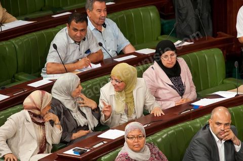 29 juin : députés Ennahadha à la séance plénière à l'Assemblée Nationale Constituante avec la présence de Hamadi Jebali, chef du gouvernement, et un grand nombre de ministres. Cette séance plénière a été convoqué pour entendre le gouvernement sur l'affaire de l'extradition de ex-premier ministre libyen Baghdadi Mahmoudi. 
