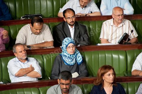 29 juin : députés Ennahdha à la séance plénière à l'Assemblée Nationale Constituante avec la présence de Hamadi Jebali, chef du gouvernement, et un grand nombre de ministres. Cette séance plénière a été convoqué pour entendre le gouvernement sur l'affaire de l'extradition de ex-premier ministre libyen Baghdadi Mahmoudi. 
