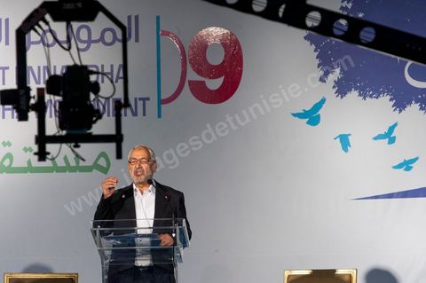 12 juillet : Rached Ghannouchi, président et fondateur de Ennahdha,  lors du 9ème congrès du mouvement islamiste Ennahdha, parti au pouvoir en Tunisie. plus de 10 000 congrèsites pour la grande cérémonie d'ouverture du congrès qui cloturera le 15 juillet.