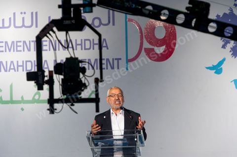 12 juillet : Rached Ghannouchi, président et fondateur de Ennahdha,  lors du 9ème congrès du mouvement islamiste Ennahdha, parti au pouvoir en Tunisie. plus de 10 000 congrèsites pour la grande cérémonie d'ouverture du congrès qui cloturera le 15 juillet.