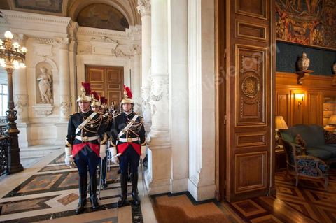 18 juillet : Le Président tunisien Moncef Marzouki est reçu à l'Hotel de Ville de Paris par Bertrand Delanoé, maire de Paris, au 2éme jour de la visite officielle de Moncef Marzouki, Président de la Républiqye tunisienne à Paris et Marseille