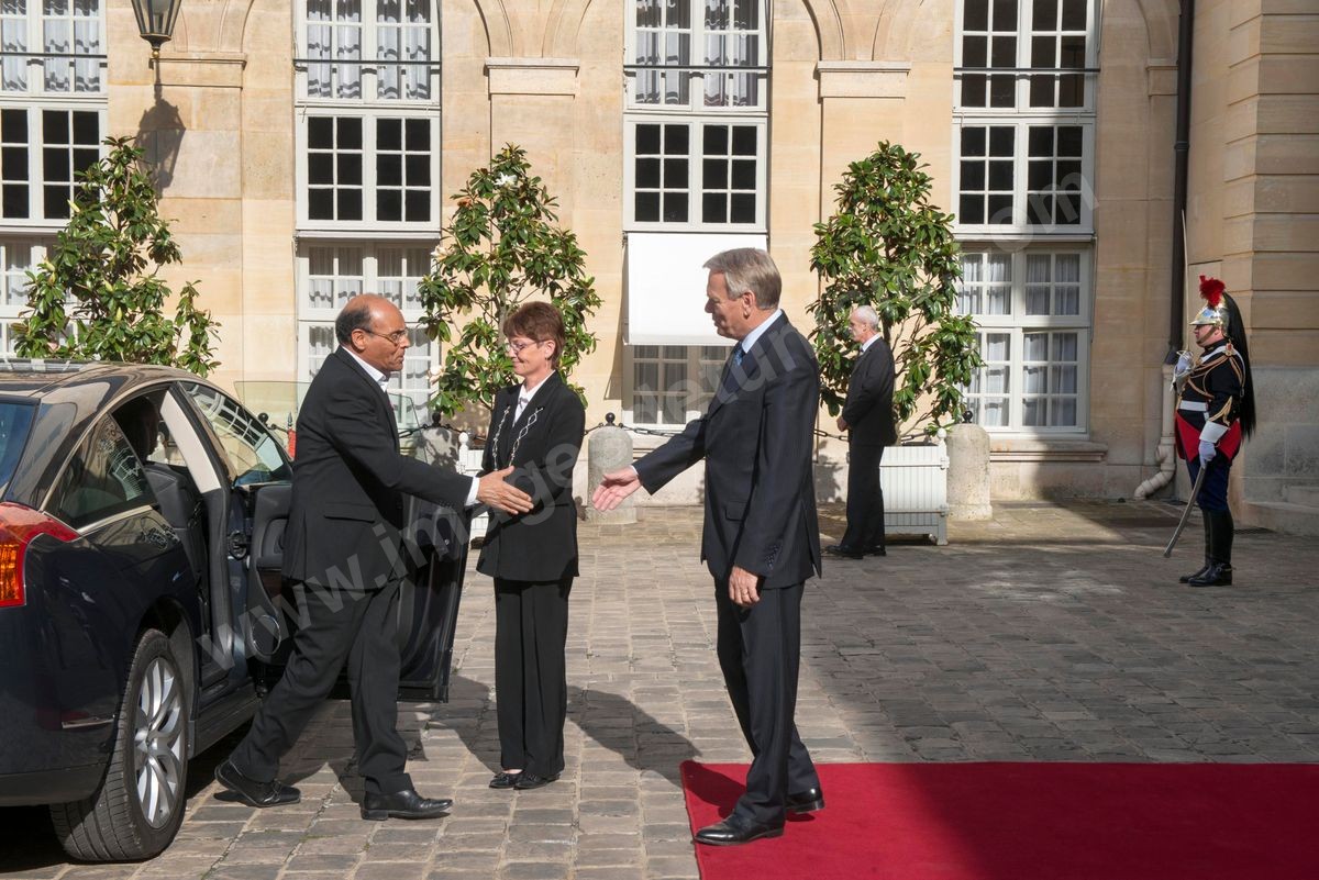 M15-500 Marzouki à l'assemblée, au senat et tunisiens 18072012