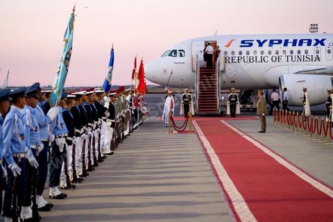 19 juillet : arrivée à Tunis au 3éme jour de la visite officielle de Moncef Marzouki, Président de la République tunisienne à Paris et Marseille.