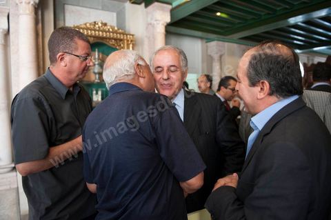 Mustapha Kamel Nabli, gouverneur de la Banque central, salué par Ahmed Brahim (El Massar) après avoir été entendu par l'Assemblée Constituante le 18 juillet 2012.