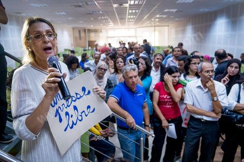 11 septembre 2012 : mouvement de grève au sein des quotidiens tunisiens Assabah et Le Temps pour la défense de leur liberté éditoriale au lendemain de l'échec de pourparlers avec le gouvernement dominé par les islamistes du parti Ennahda. "le gouvernement n'a montré aucune volonté de revenir sur la nomination récente de responsables controversés à la tête de certains médias", en l'occurrence les quotidiens en grève et les deux chaînes de la télévision publique, avait indiqué Nejiba Hamrouni, présidente du Syndicat national des journalistes (Snjt). 