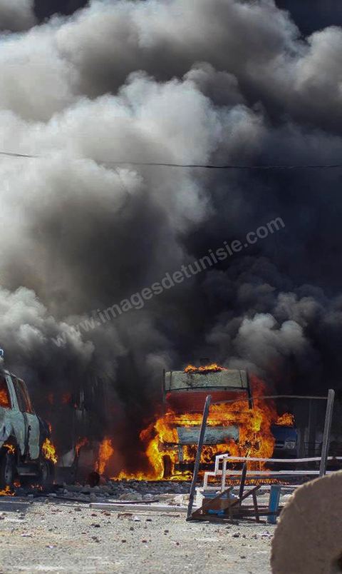 6 octobre 2012 : Des affrontements entre les forces de l'ordre tunisiennes et des manifestants protestant contre la réouverture d'une décharge publique sur l'île de Djerba ont fait 49 blessés parmi les policiers aujourd'hui, a indiqué Khaled Tarrouche, porte-parole du ministère de l'Intérieur. La manifestation a été déclanchée par la décision  des autorités locales de réouvrir jusqu'en 2013 une décharge publique très polluante.