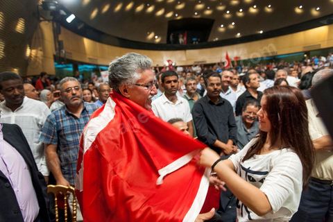 7 octobre 2012 : Hamma Hammami au grand meeting inaugural ce dimanche pour le lancement du Front Populaire, le parti politique de gauche créé suite à l'unification d'une dizaine de partis de gauche sous l'égide des personnalités de Hamma Hammami ou Chokri Belaïd.  « Le Front populaire est la meilleure alternative pour gouverner le pays durant la prochaine étape et réaliser les objectifs de la révolution, à la faveur de son programme clair et ses hautes compétences », a affirmé le Secrétaire général du Parti travailliste tunisien, Hamma Hammami qui sera le candidat à la Présidentiel pour le Front Populaire. «Le Front va s’engager dans les prochaines élections fort d’une approche monétaire, fiscale et sociale efficace et de solutions réelles à tous les problèmes du peuple tunisien».