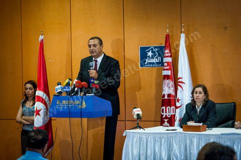 19 octobre : Issam Chebbi à la Conférence de presse de Al Jouhmouri et Al Massar suite à lamort du militant de Nidaa Tounes à Tatouine. Issam Chebbi porte parole de Al Jouhmouri a appelé au limogeage du ministre de l’Intérieur Ali Laârayedh,  exigeant qu’il y ait une sûreté républicaine et neutre pour assurer une transition démocratique pacifique. Les partis exigent, également, que les comités de protection de la révolution soient dissous et que l’on enquête sur eux. Ils ont appelé à un sit-in de protestation, lundi 22 octobre. 