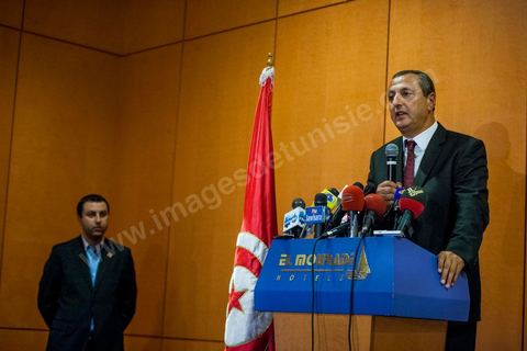 19 octobre : Issam Chebbi à la Conférence de presse de Al Jouhmouri et Al Massar suite à lamort du militant de Nidaa Tounes à Tatouine. Issam Chebbi porte parole de Al Jouhmouri a appelé au limogeage du ministre de l’Intérieur Ali Laârayedh,  exigeant qu’il y ait une sûreté républicaine et neutre pour assurer une transition démocratique pacifique. Les partis exigent, également, que les comités de protection de la révolution soient dissous et que l’on enquête sur eux. Ils ont appelé à un sit-in de protestation, lundi 22 octobre. 