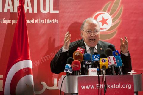 12 février 2013 : Conférence de presse de Mustapha Ben Jaafar, Président de l'Assemblée Nationale Constituante au siège de son parti Ettakatol. Il a annoncé devant la presse que son parti Ettakatol, membre de la coalition gouvernementale, soutenait le chef de gouvernement. " Le pays a besoin d'un nouveau départ, la réconciliation nationale est nécessaire, a-t-il souligné. Ou ça passe, ou ça casse". " Ce mot n'a plus de sens, a ajouté Mustapha Ben Jaafar, interrogé sur la démission des ministres Ettakatol. Ils sont démissionnés".