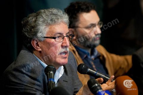 12 février 2013 : Hamma Hammami, leader du Front Populaire tient une conférence de presse à Tunis. M. Hammami s’est dit opposé à une telle initiative, foncièrement « incorrecte tant sur le fond que sur la forme » car, loin de résoudre les problèmes actuels, elle serait susceptible d’en créer d’autres. Il s’est dit, par ailleurs, favorable à la mise en place de réelles solutions alternatives afin d’assurer une éventuelle sortie de crise.