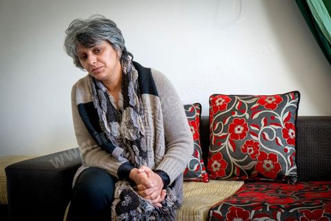 14 février 2012 : Basma Khalfaoui, avocate, femme de Chokri Belaid, leader politique du Front Populaire assassinat devant chez lui à Tunis le 6 février 2013. Une grande femme derrière un grand homme, au lendemain de cet assassinat, les Tunisiens, encore sous l’impact du choc qu’a été cet acte honni de tous ou presque, ont découvert la veuve de Chokri Belaïd, l’avocate Basma Khalfaoui. 